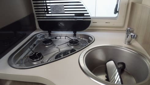 genesis – 4p Challenger integrated uit 2016