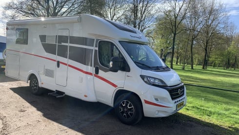 4 person Sunlight T69L from 2018
