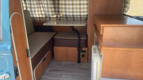 Mr. Blue Sky – Volkswagen T2a Westfalia '69