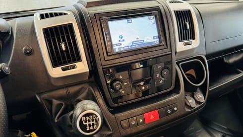 4p luxury Dethleffs with air conditioning and towbar from 2019