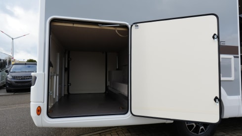 4p McLouis semi-integrated from 2025