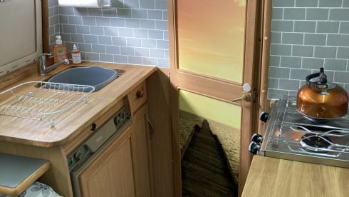 Evangeline – Refurb'd living area & washroom. Off grid option