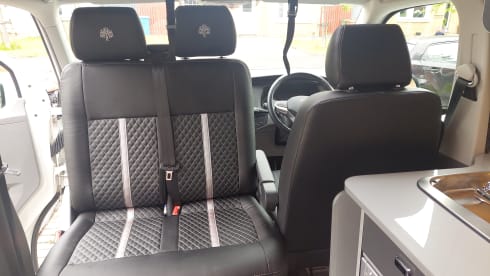 Hot Doug – Super Cool, 2020 VW Camper, Low mileage, New Interior