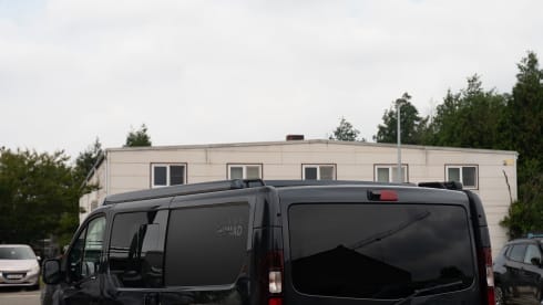 RENAULT TRAFIC NOMAD