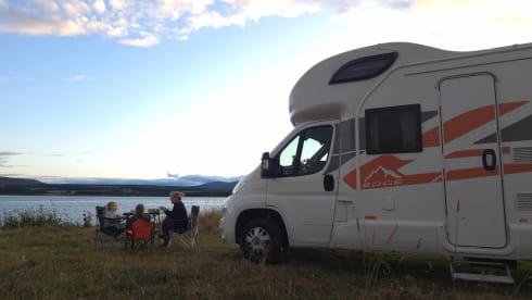 Modern 2020 well equipped 6 berth Swift motorhome 