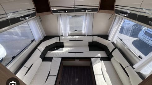 Wilderness – Roller Team 690 Automatik mit 6 Schlafplätzen