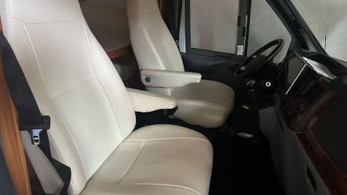 Hobby Siësta 650 – 6p Hobby alcove from 2010