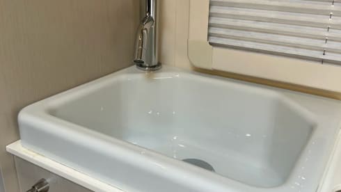 Grote Camper 7 personen alkoof