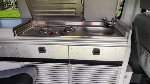 4p Mercedes-Benz campervan from 2012