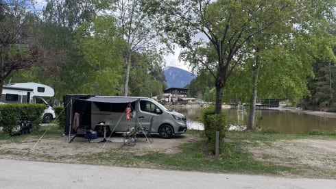 Super camper, moet je echt proberen! – Almost new Antelope Van (comparable to VW California)