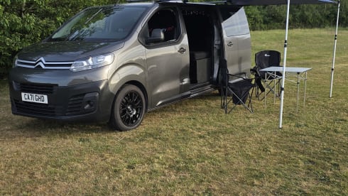 Alan – Citroën-Wohnmobil mit 2 Schlafplätzen, Baujahr 2021