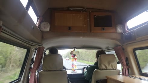 Frieda – Frieda the Automatic VW T25 Campervan
