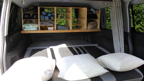 Camper Cruiser – Viano Fun Westfalia - Comfortable and compact cruising with a spacious accommodation.