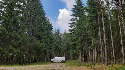 Brum – Volkswagen campervan from 2002 (2p)