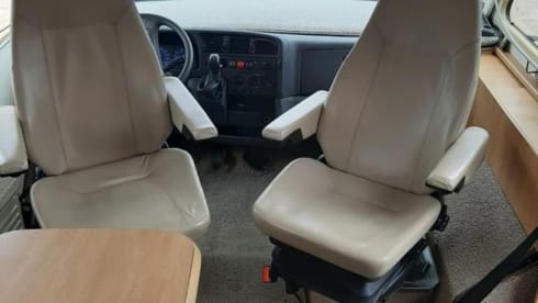 Hymer B654