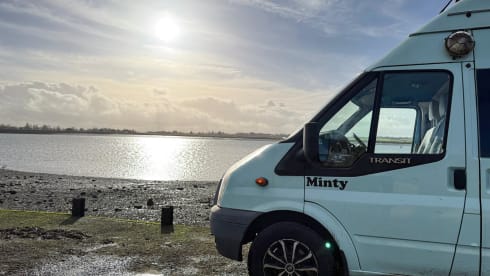 Minty  – Autobus Ford 2 couchettes de 2012