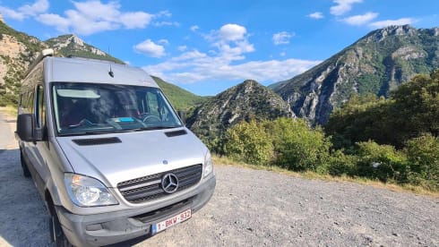 2p Mercedes-Benz all comfort also off-grid 