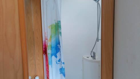 Camper Coby – 6p Bergland Alcove from 2010, especially for tall people!