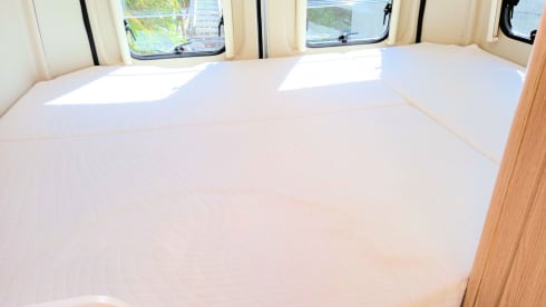 Gilbert – Furgone allestito da 5,99 m dotato di cambio automatico