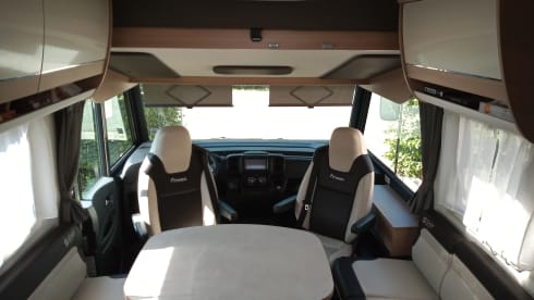 Tino – Comfort family camper for 5p - ITINEO SB740 (integral from 2022)