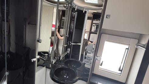 Betty  – 6 berth Benimar Mileo from 2018