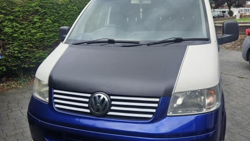 2 berth Volkswagen campervan from 2004