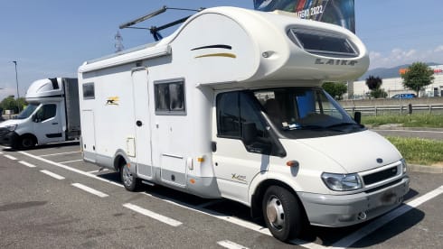 Laika X695 motorhome with garage