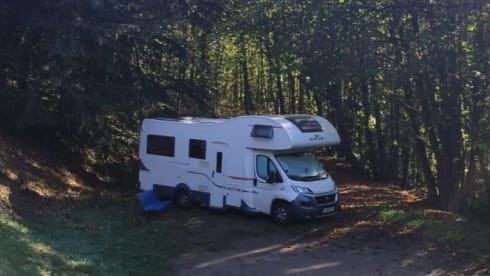 Samantha – Luxury 6 Birth 746 Rollerteam Motorhome