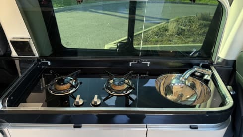 Molly – 4 berth Mercedes-Benz Marco Polo campervan from 2019