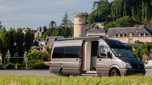 Sprinter VIP Camperbus – Luxus-VIP-Sprinter