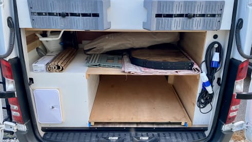 The Johnnie – Off-grid Mercedes Sprinter self-build camper