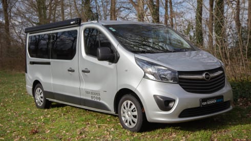 Daan │ Luxury 2 person camper