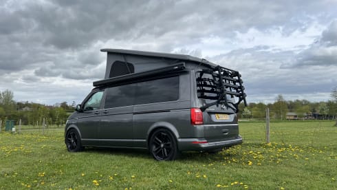 Olivia – Premium Family Campervan | ISOFIX, Solar, Awning, 4 Berth