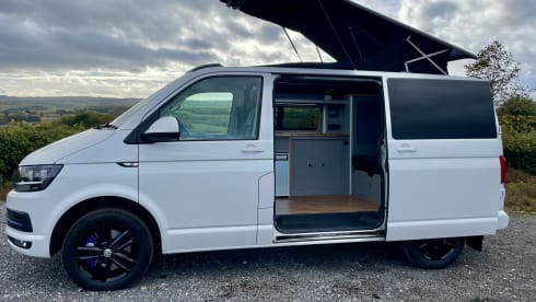 Pearl – VW T6 DSG Auto 4Birth Campervan, INSURANCE INC IN PRICE! *inc Night Heater