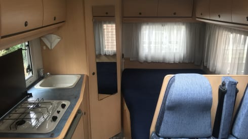 Neat 4 person camper