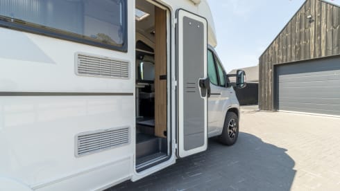 Compact luxury Sun Living semi-integrated from 2020