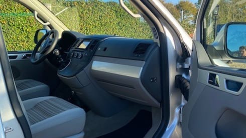 "Sacha"  – Vw Transporter 4 persons 
