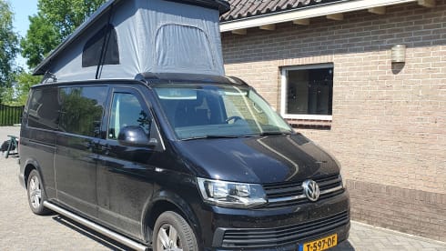 Black pearl – Volkswagen Transporter Camper automatic 