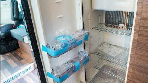 weins – Weinsberg CaraSuite 700 ME Automatic Very luxurious KM free!