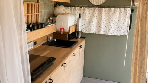 The cozy camper – Freedom on four wheels – our Mercedes Sprinter camper