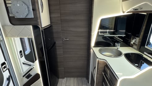 Luxury McLouis camper for 4 people 