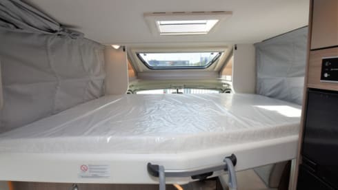 Carado T448 (2) – Very luxurious camper with length beds and fully equipped. Ultimate Freedom!