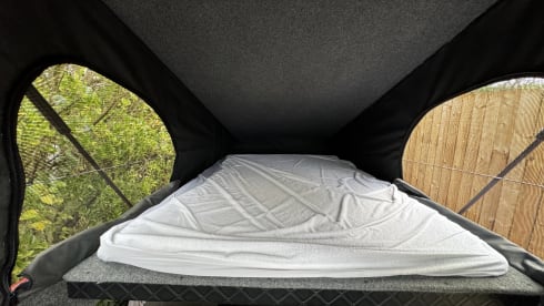 Veronica – Spacious VW T5.1 Saltburn, North Yorks Huge bed! INSURANCE INCLUDED