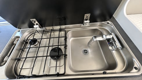 V-type – Sunlight buscamper compact met lengtebedden