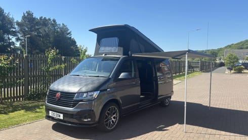 The Grey – 4 berth Volkswagen T6.1 Luxury campervan 