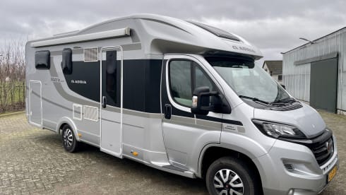 4 person modern and spacious, well-equipped camper.