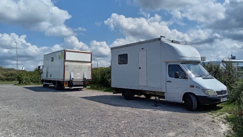 Camilo – 3 berth Mercedes-Benz Bespoke Campervan