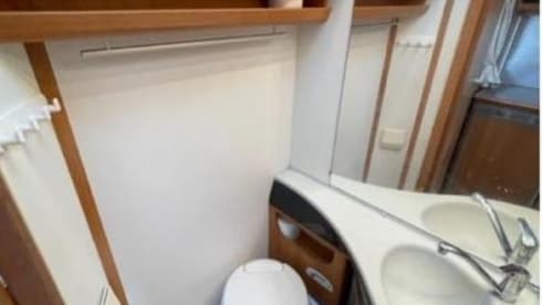 Camper De Wijde Blik  – Zeer ruime integraal Camper van Eura Mobil met een sterke motor.