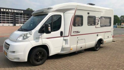 Tramp – Comfortable travel adventure for 2 people