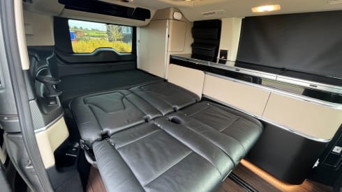 Molly – 4 berth Mercedes-Benz Marco Polo campervan from 2019